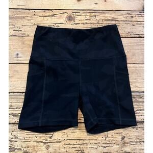 Yogaliscious Lux Women’s Size S Black Camo Biker Shorts